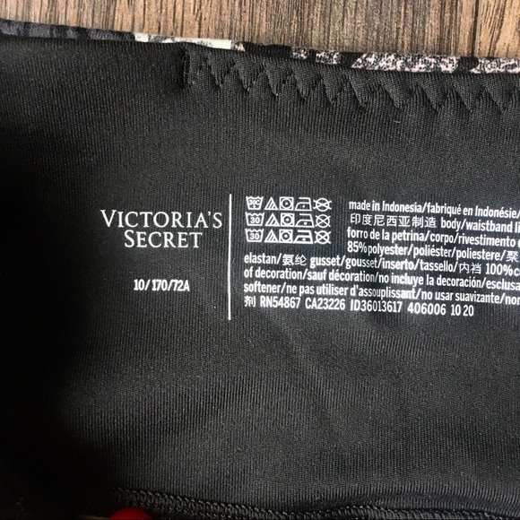 VS Incredible Essential Legging - Picture 5 of 6